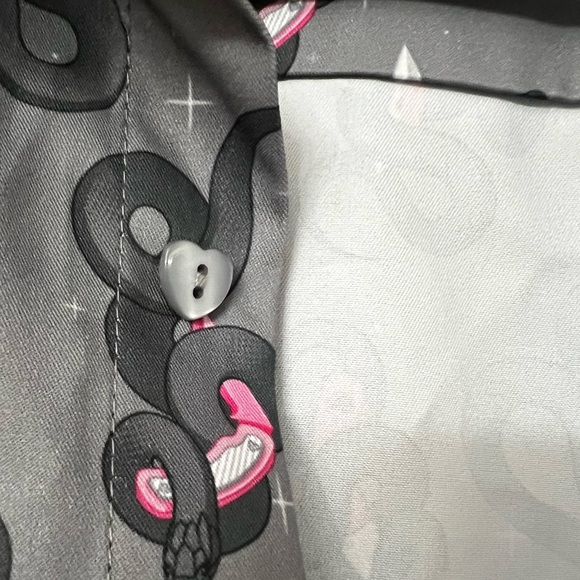 Ugly Tarantula Snake‎ Blade Button Up Shirt - Picture 5 of 5